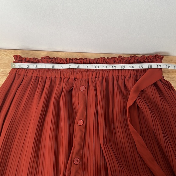 Size 2X | Ashley Stewart| pleated skirt - Picture 3 of 14